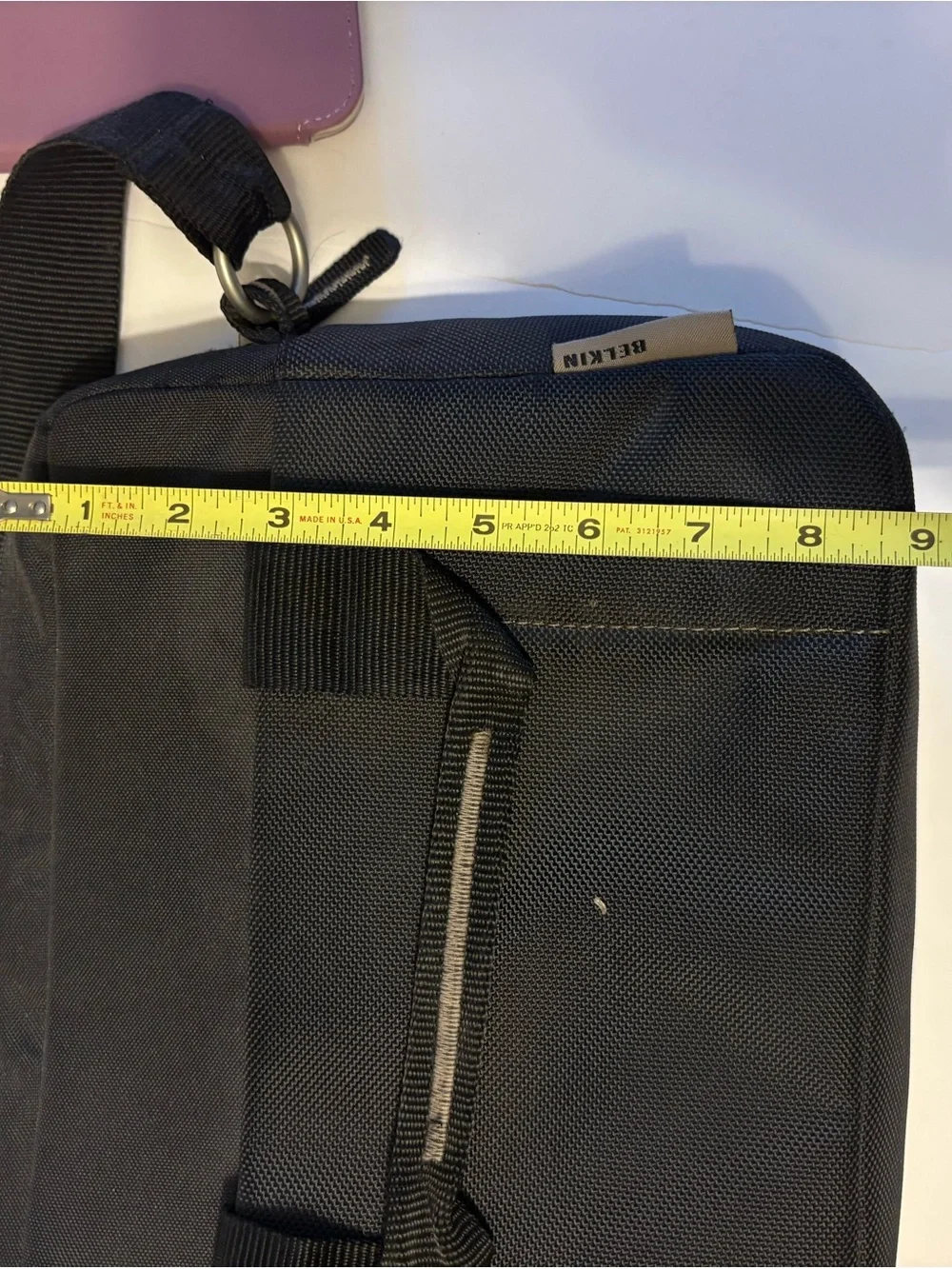 Belkin padded IPad/Tablet Crossbody Bag ~11x9